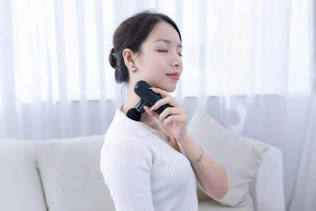 sung-massage-cam-tay-co-tot-khong